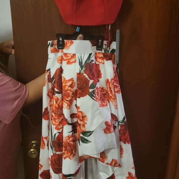 2 piece formal dress - Picture 3 of 6